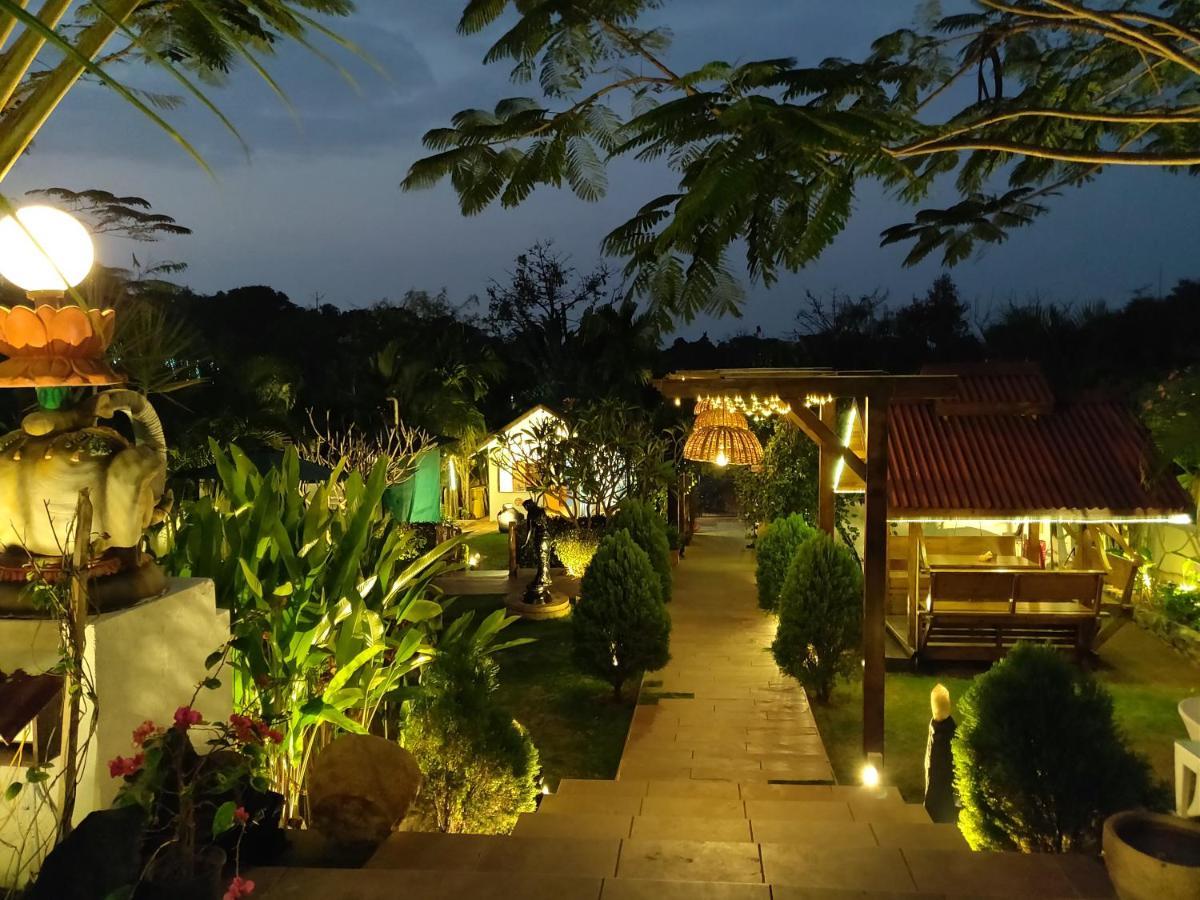 Rock Forest Goa Honeymoon Cottages Calangute Exterior photo
